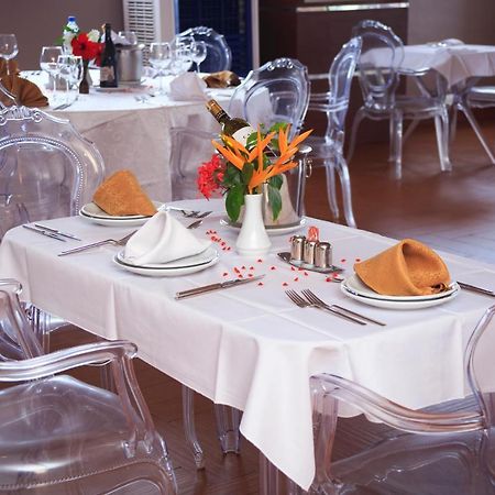 El Doria Hotel Ломе Экстерьер фото